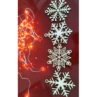 Drewniane zawieszki na choinkę - zestaw płatki śniegu 2