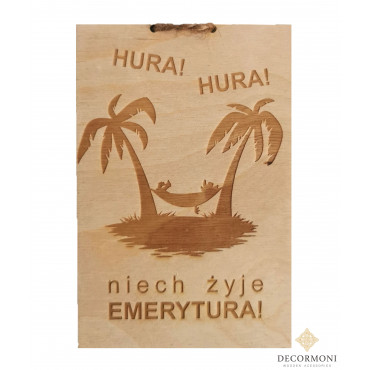 Drewniana kartka dla emeryta z palmami i hamakiem 2